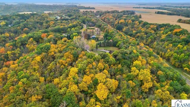 277 Red Ridge Road, Good Thunder, MN 56037