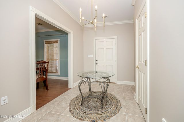 3301 Pineridge Drive, Ocean Springs, MS 39564