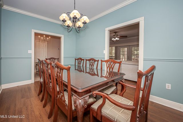 3301 Pineridge Drive, Ocean Springs, MS 39564