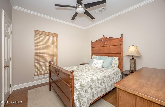 3301 Pineridge Drive, Ocean Springs, MS 39564