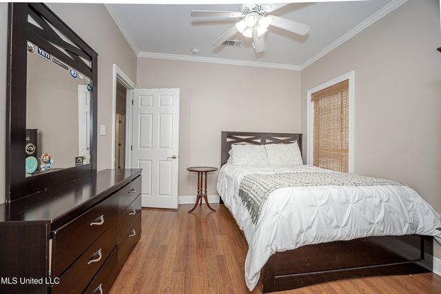 3301 Pineridge Drive, Ocean Springs, MS 39564