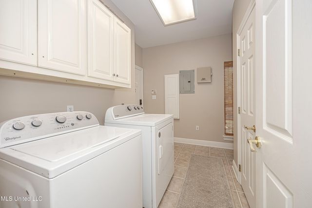 3301 Pineridge Drive, Ocean Springs, MS 39564