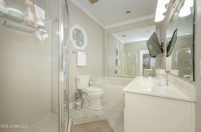 3301 Pineridge Drive, Ocean Springs, MS 39564