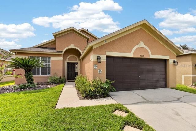 5605 HAWKLAKE ROAD, Lithia, FL 33547