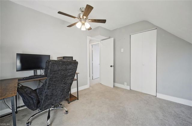 54 Hobson ST, Portsmouth, VA 23704