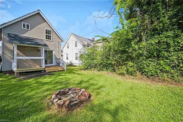 54 Hobson ST, Portsmouth, VA 23704