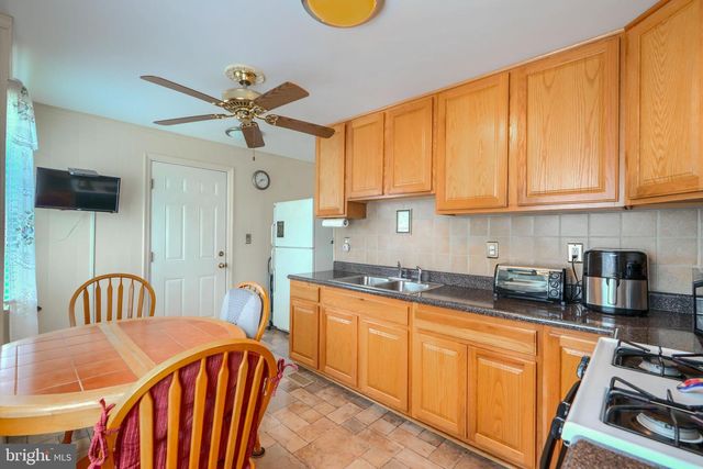 3413 YARDLEY DR, Baltimore, MD 21222