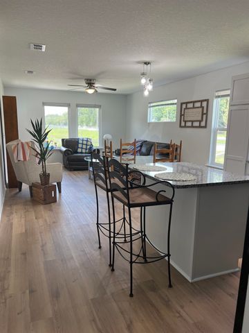 890 Helen St, St Augustine, FL 32084