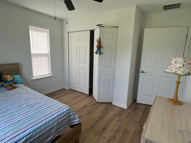 890 Helen St, St Augustine, FL 32084