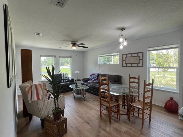 890 Helen St, St Augustine, FL 32084