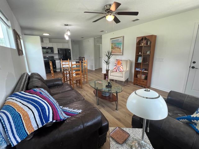 890 Helen St, St Augustine, FL 32084