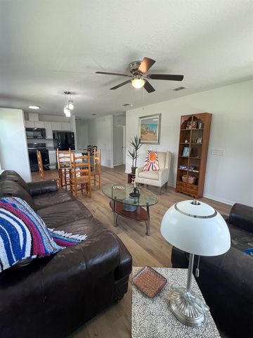 890 Helen St, St Augustine, FL 32084