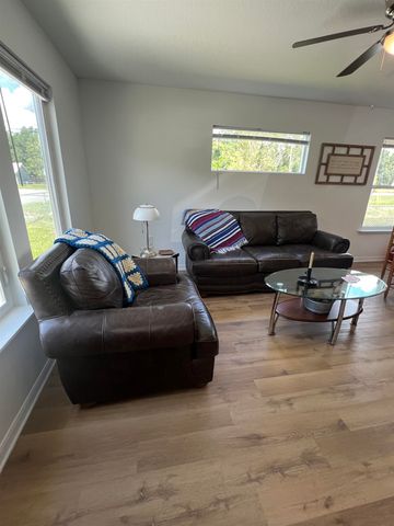 890 Helen St, St Augustine, FL 32084