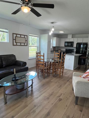 890 Helen St, St Augustine, FL 32084