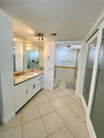 1541 Brickell Ave A1401, Miami, FL 33129