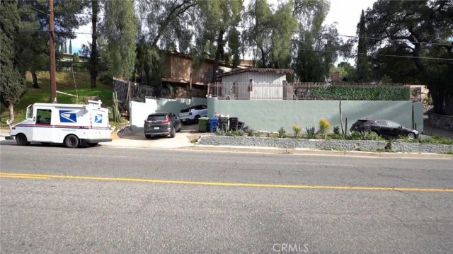 9928 Sunland Boulevard, Sunland, CA 91040