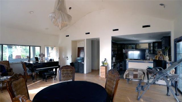 9928 Sunland Boulevard, Sunland, CA 91040