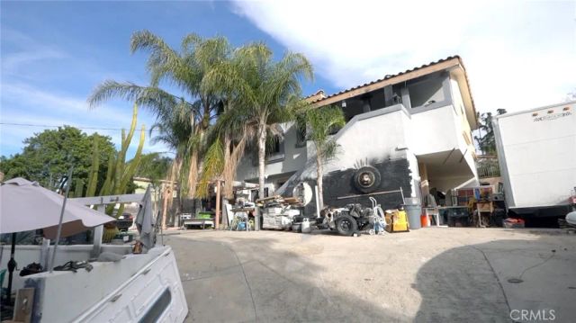 9928 Sunland Boulevard, Sunland, CA 91040