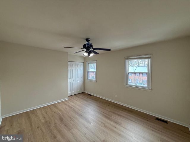 405 OLDE GREENWICH CIR, Fredericksburg, VA 22408