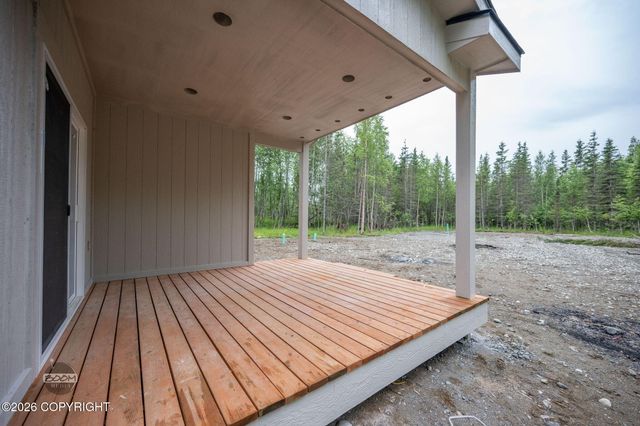 7662 S Fiskari Drive, Wasilla, AK 99623