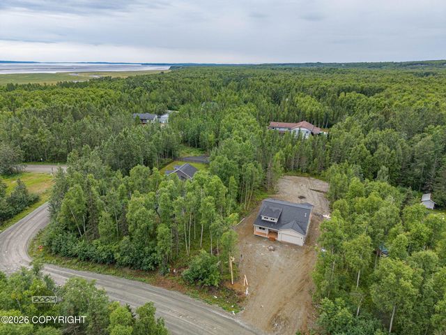 7662 S Fiskari Drive, Wasilla, AK 99623