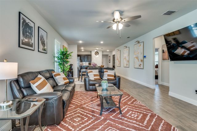 109 Foreman Drive, Midlothian, TX 76065