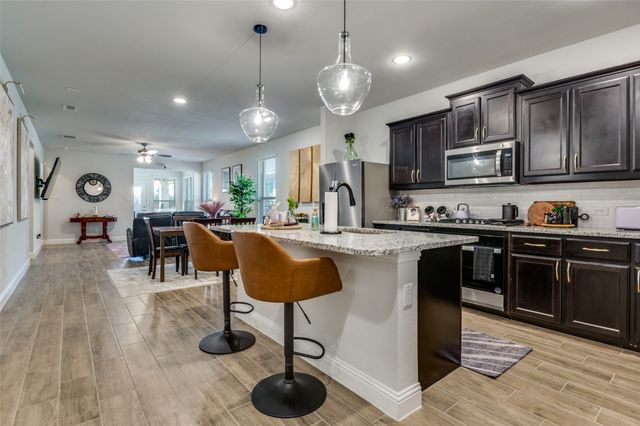 109 Foreman Drive, Midlothian, TX 76065
