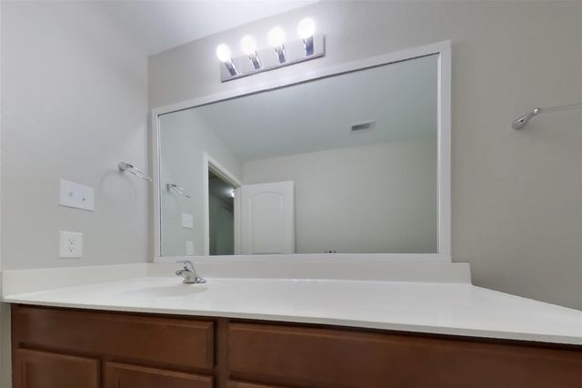 417 Palomino Stand Drive, La Marque, TX 77568