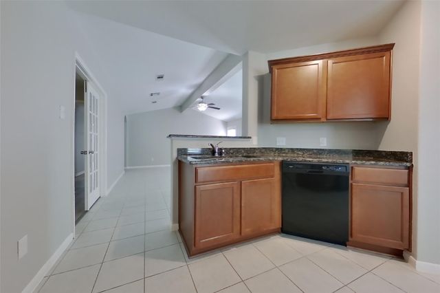 417 Palomino Stand Drive, La Marque, TX 77568