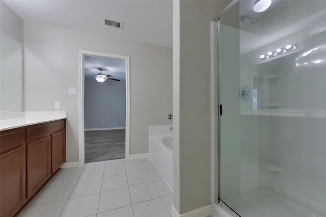 417 Palomino Stand Drive, La Marque, TX 77568