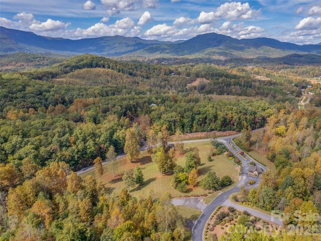 146 Red Hawk Knoll, Lake Lure, NC 28746