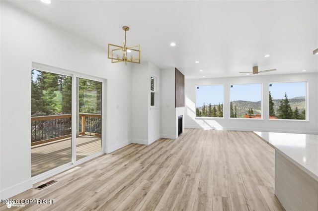 7920 Viola Circle, Anchorage, AK 99516