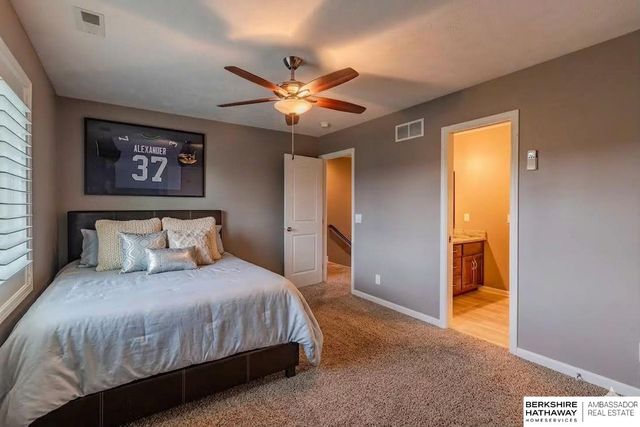 20919 Poppleton Circle, Elkhorn, NE 68022