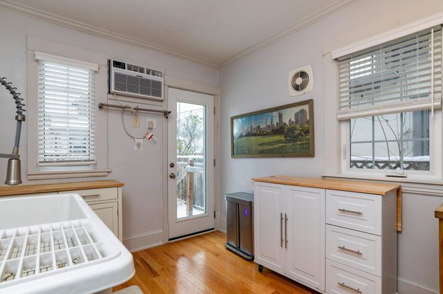 3502 Grand Avenue S, Minneapolis, MN 55408