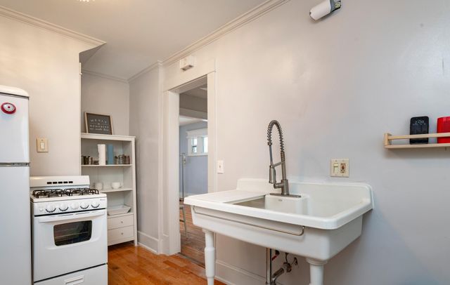 3502 Grand Avenue S, Minneapolis, MN 55408