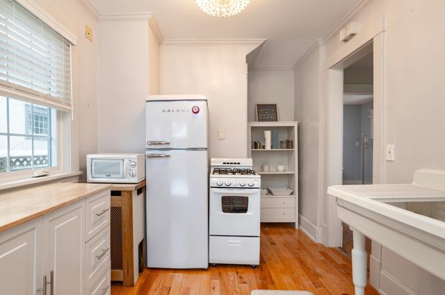 3502 Grand Avenue S, Minneapolis, MN 55408