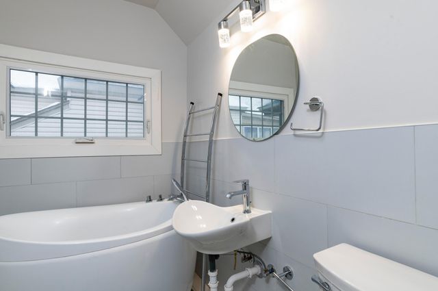 3502 Grand Avenue S, Minneapolis, MN 55408