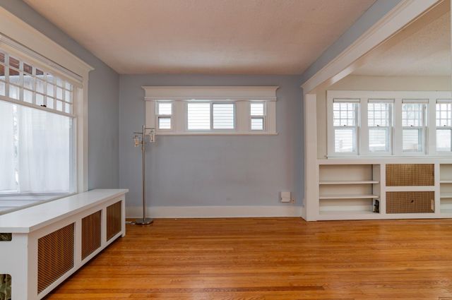 3502 Grand Avenue S, Minneapolis, MN 55408