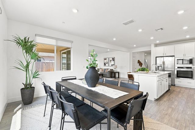12676 Toucan Cir, Rancho Cordova, CA 95742
