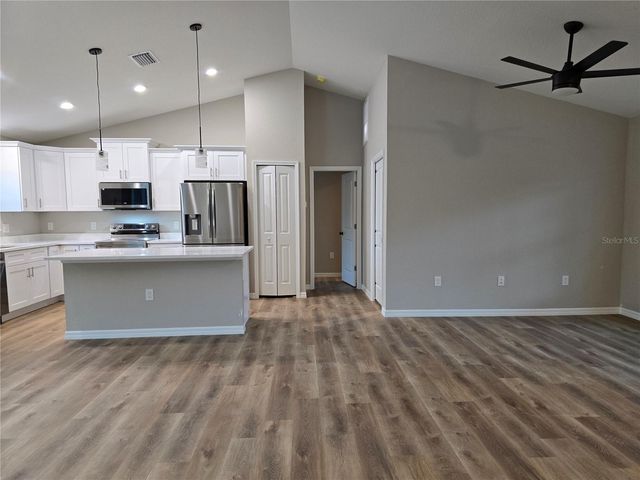 6 HICKORY TRACK DR, Ocala, FL 34472