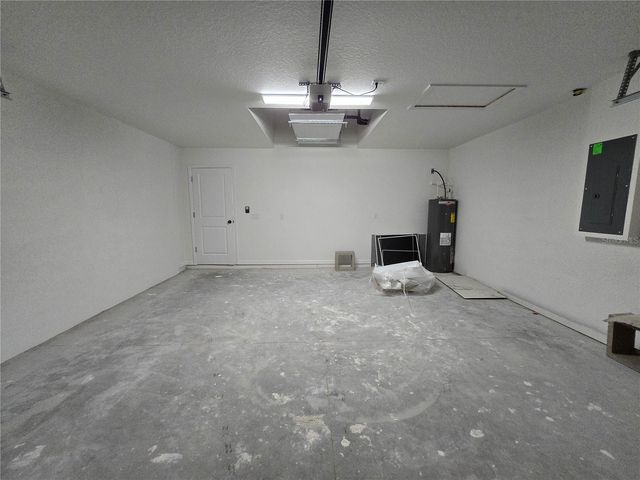 6 HICKORY TRACK DR, Ocala, FL 34472