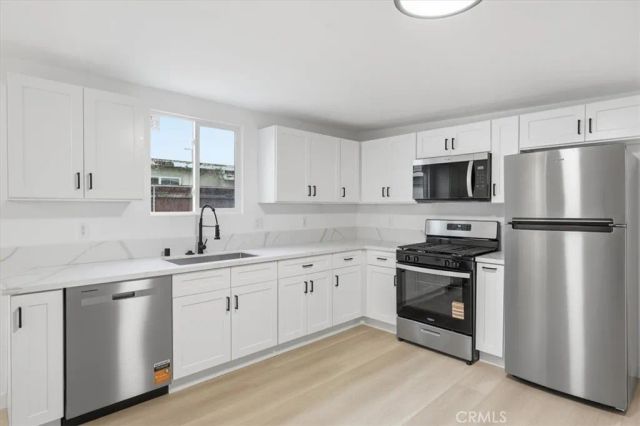 2470 Webster, Long Beach, CA 90810