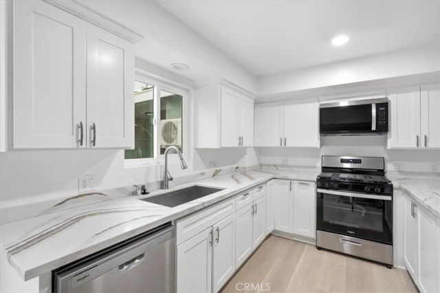 2470 Webster, Long Beach, CA 90810