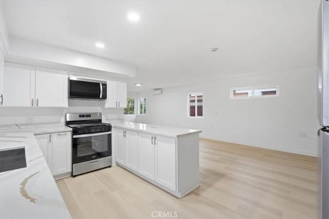 2470 Webster, Long Beach, CA 90810
