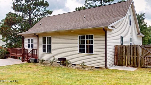 44 Spring Lake Drive, Pinehurst, NC 28374