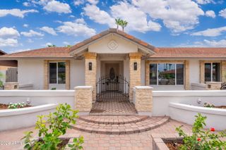 417 E MARCONI Avenue, Phoenix, AZ 85022