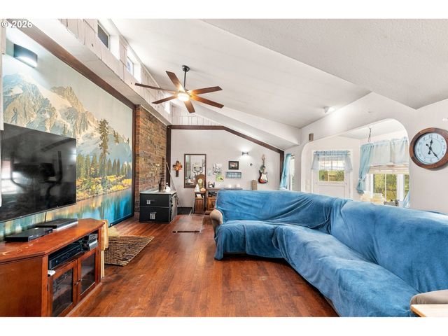 68763 WASSER Rd, Rainier, OR 97048