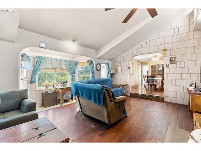 68763 WASSER Rd, Rainier, OR 97048