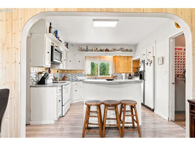 68763 WASSER Rd, Rainier, OR 97048