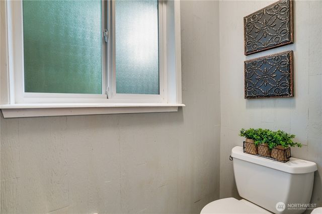 402 S 58th Street, Tacoma, WA 98408